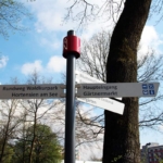 Mehr zur Beschilderung der <a href="http://www.infographik.de/2018/05/landesgartenschau-bad-iburg/">Landesgartenschau 2018 in Bad Iburg finden Sie in unserem Blog-Artikel!</a> Wegweiser - Landesgartenschau in Bad Iburg